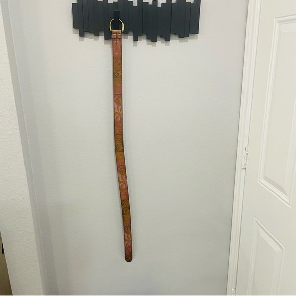 Fossil Womens Size L Brown Leather Links Painted Florals Studded Belt - Picture 2 of 10